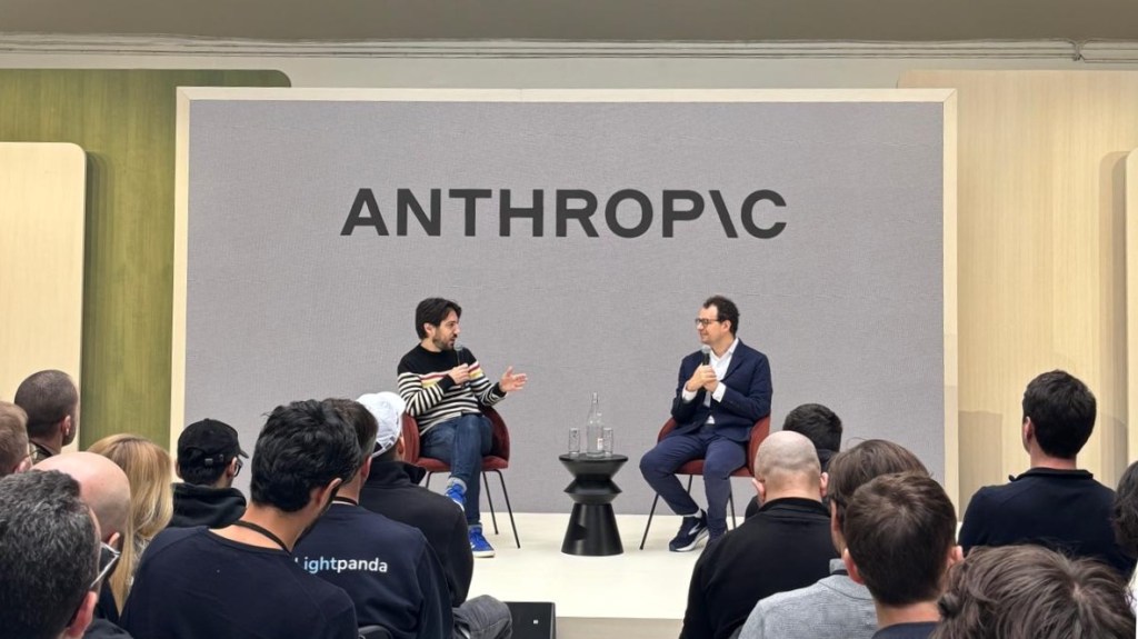 Romain Dillet interviews Dario Amodei