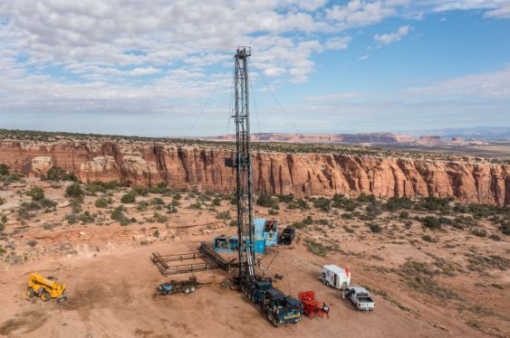 A pulling unit or workover rig on an oil well in Utah